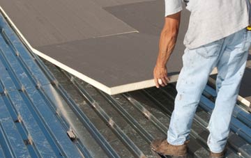 benefits of insulating Heath And Reach flat roofing